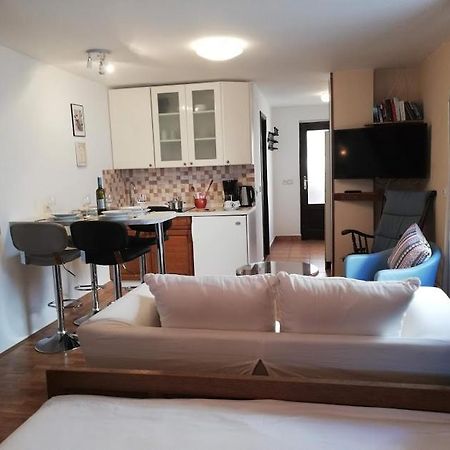 Апартаменти Studio Apartman Meli Пореч Екстер'єр фото